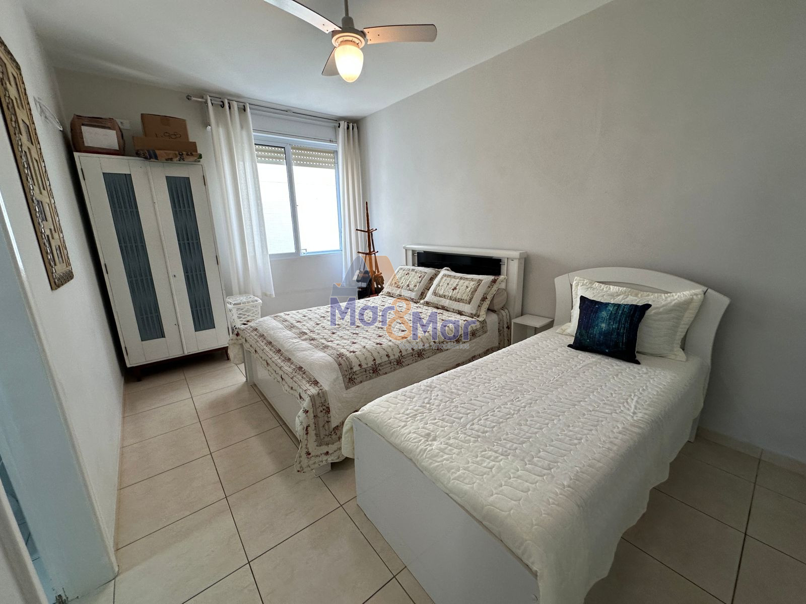 Apartamento Frente ao Mar nas Pitangueiras, Guarujá - SP
