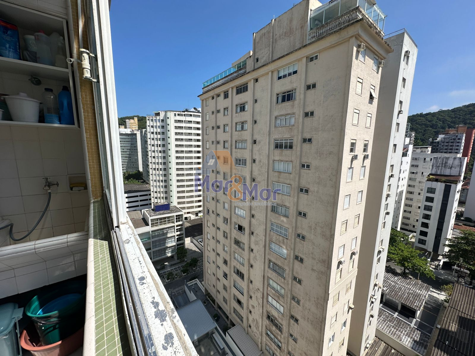Apartamento Frente ao Mar nas Pitangueiras, Guarujá - SP