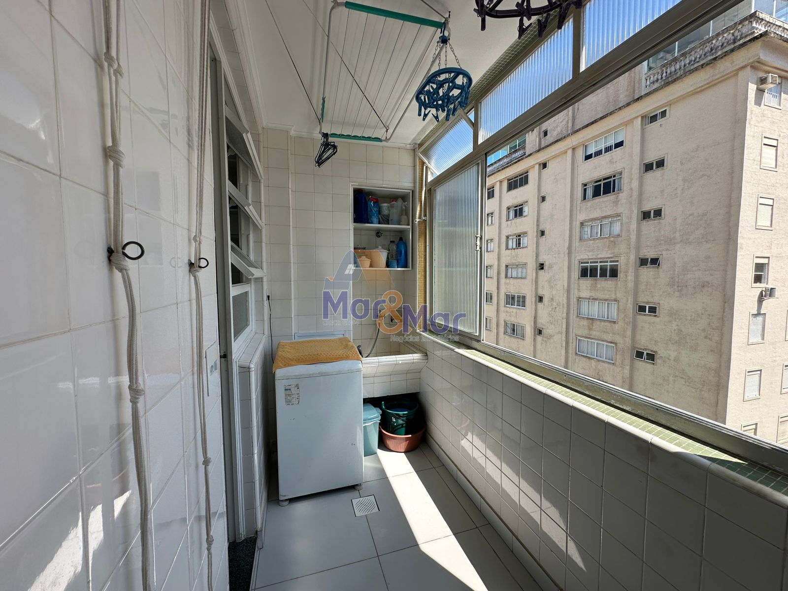 Apartamento Frente ao Mar nas Pitangueiras, Guarujá - SP