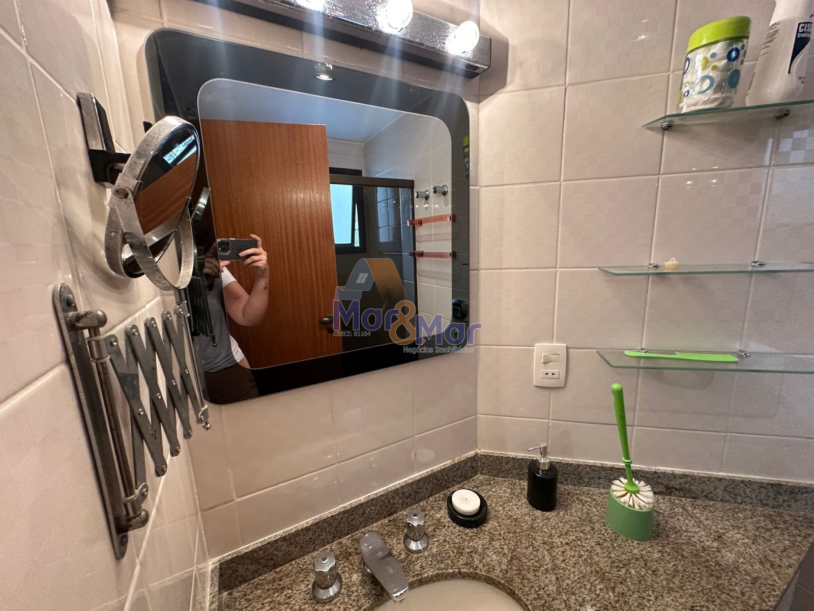 Apartamento na Praia da Enseada, Guarujá - SP