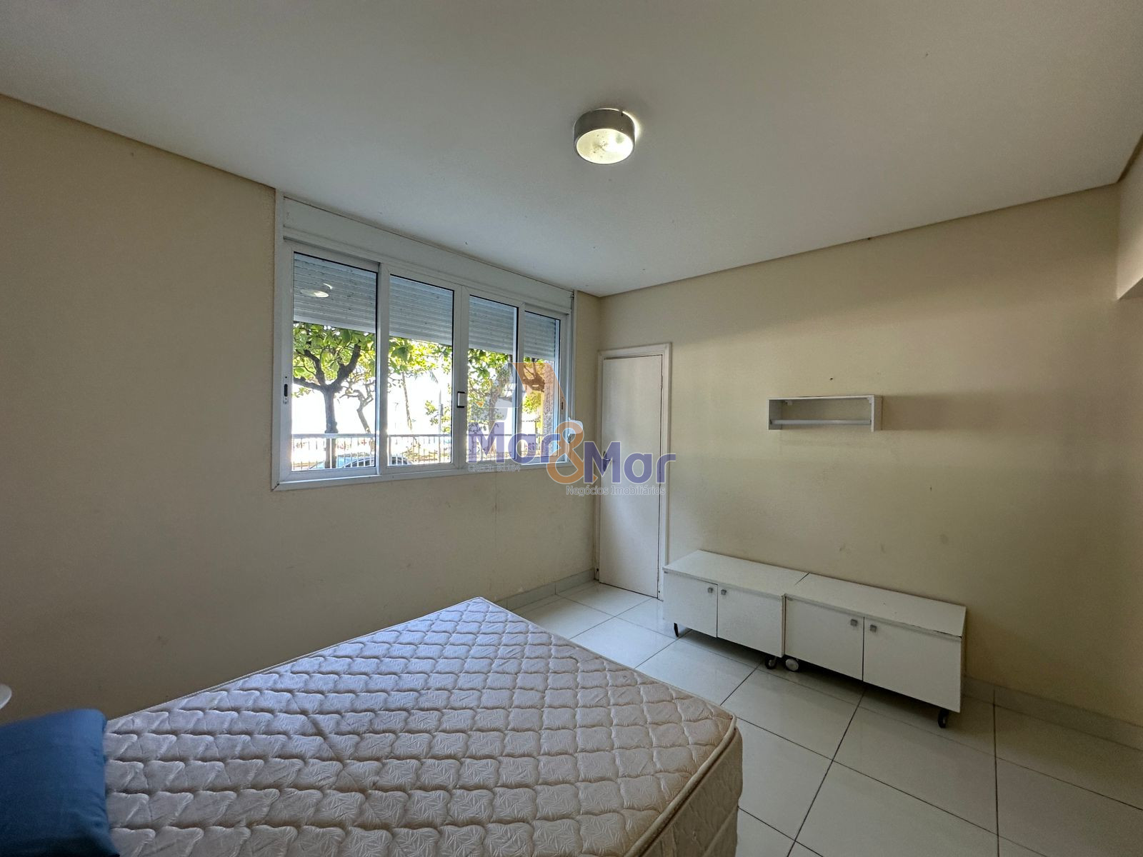Apartamento Frente ao Mar nas Pitangueiras, Guarujá - SP