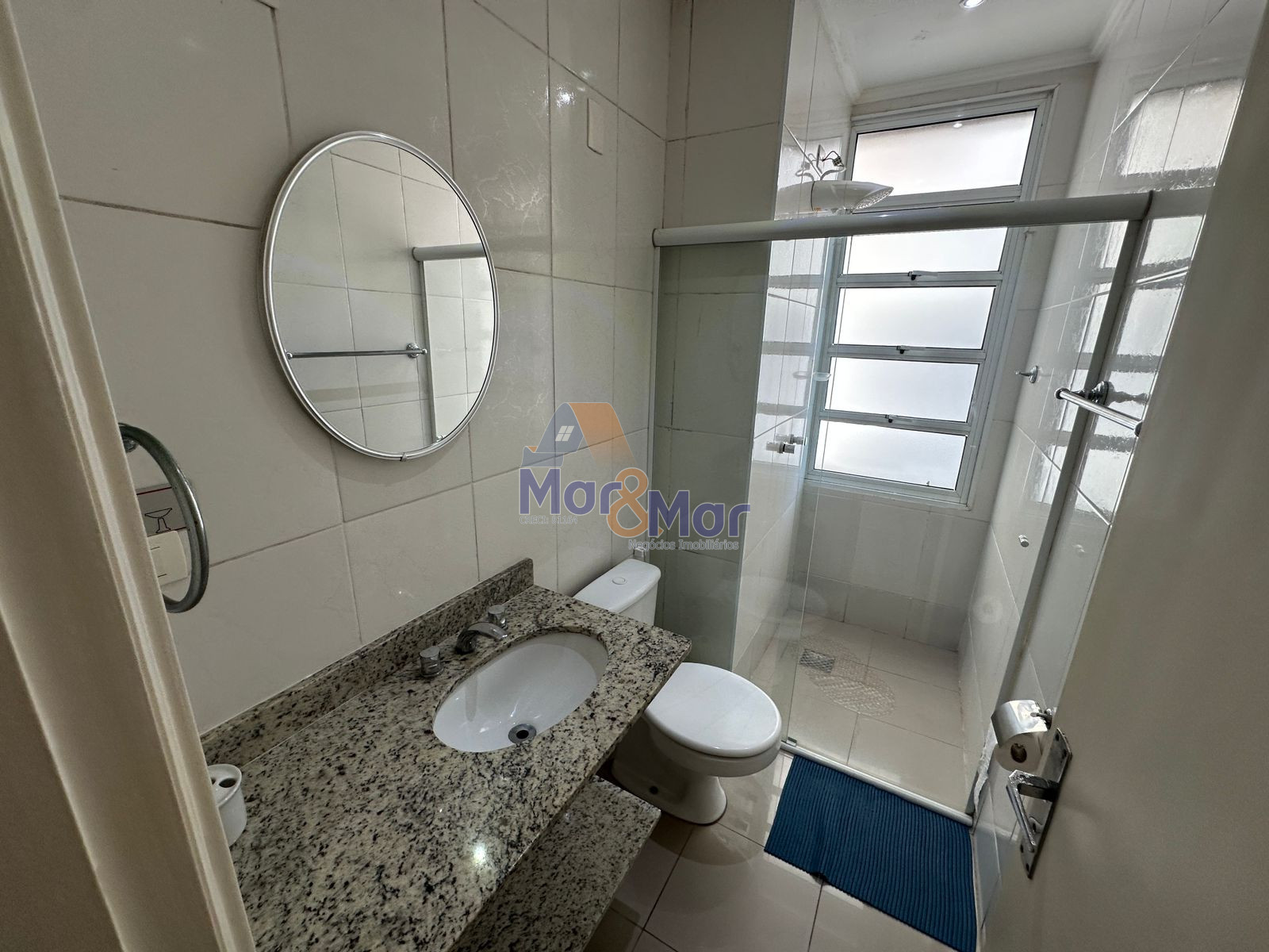 Apartamento Frente ao Mar nas Pitangueiras, Guarujá - SP