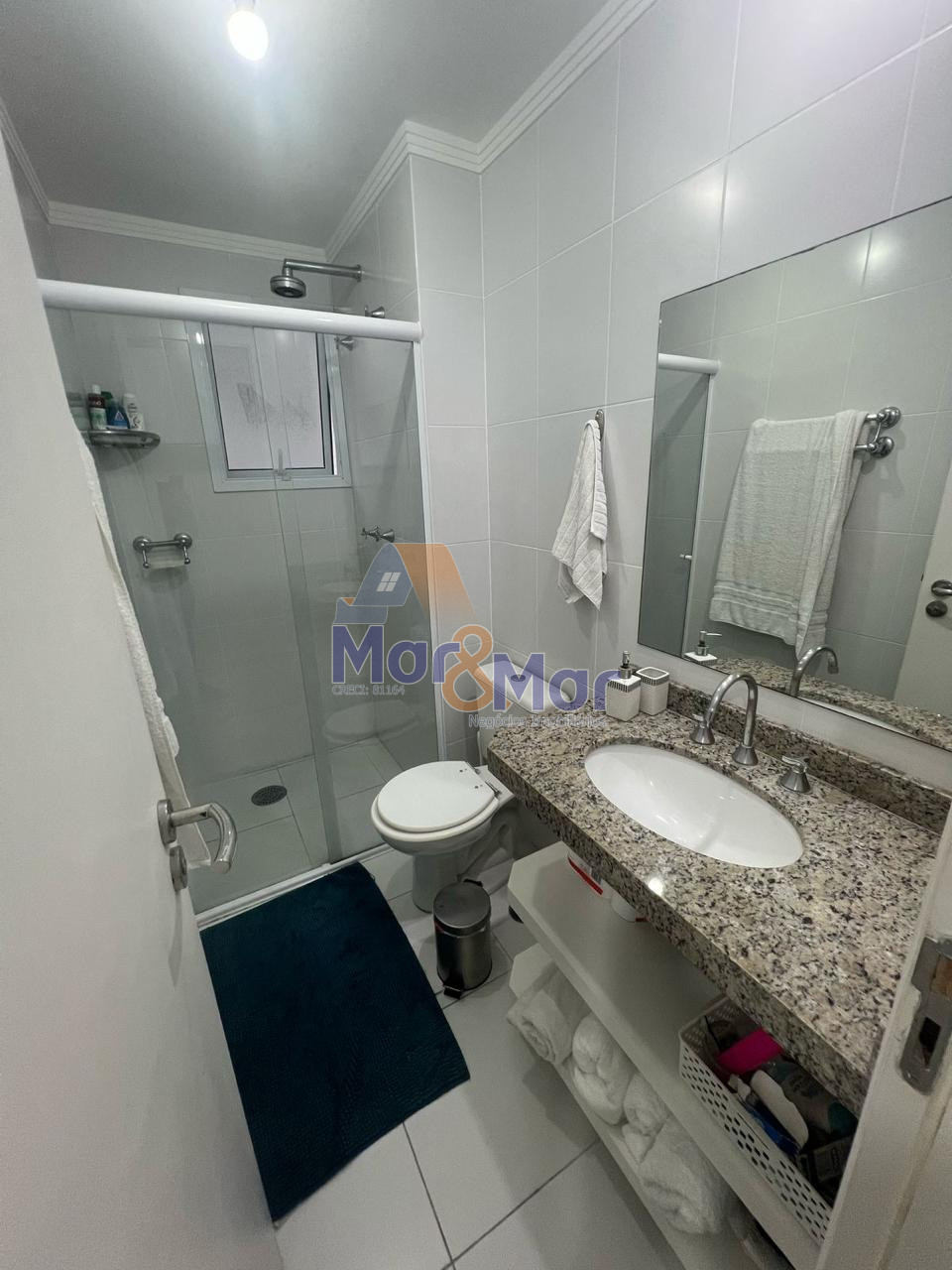 Apartamento na Praia da Pitangueiras, Guarujá - SP