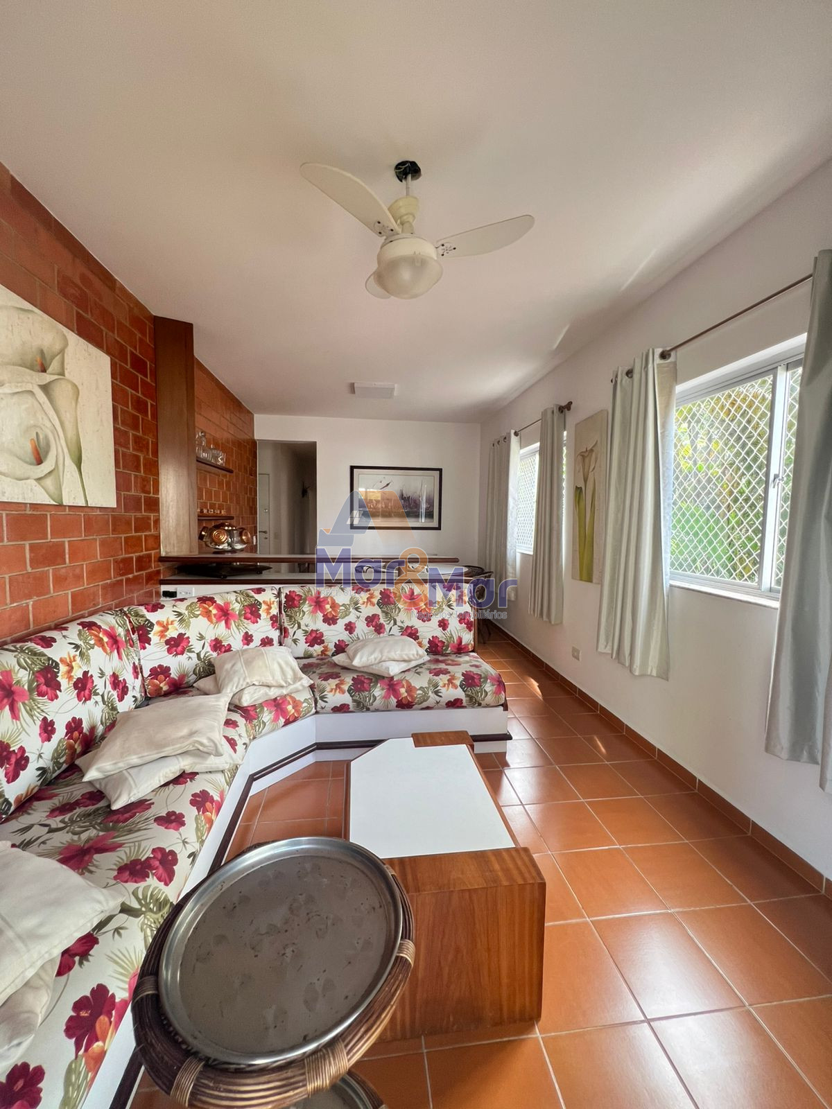 Apartamento na Praia da Enseada, Guarujá - SP