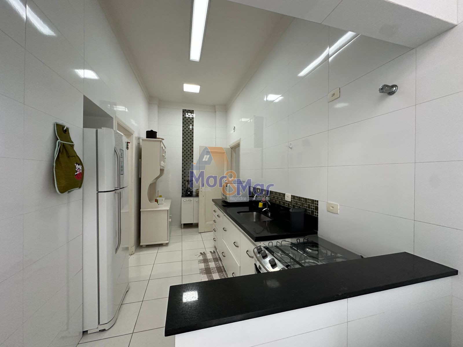 Apartamento Frente ao Mar nas Pitangueiras, Guarujá - SP