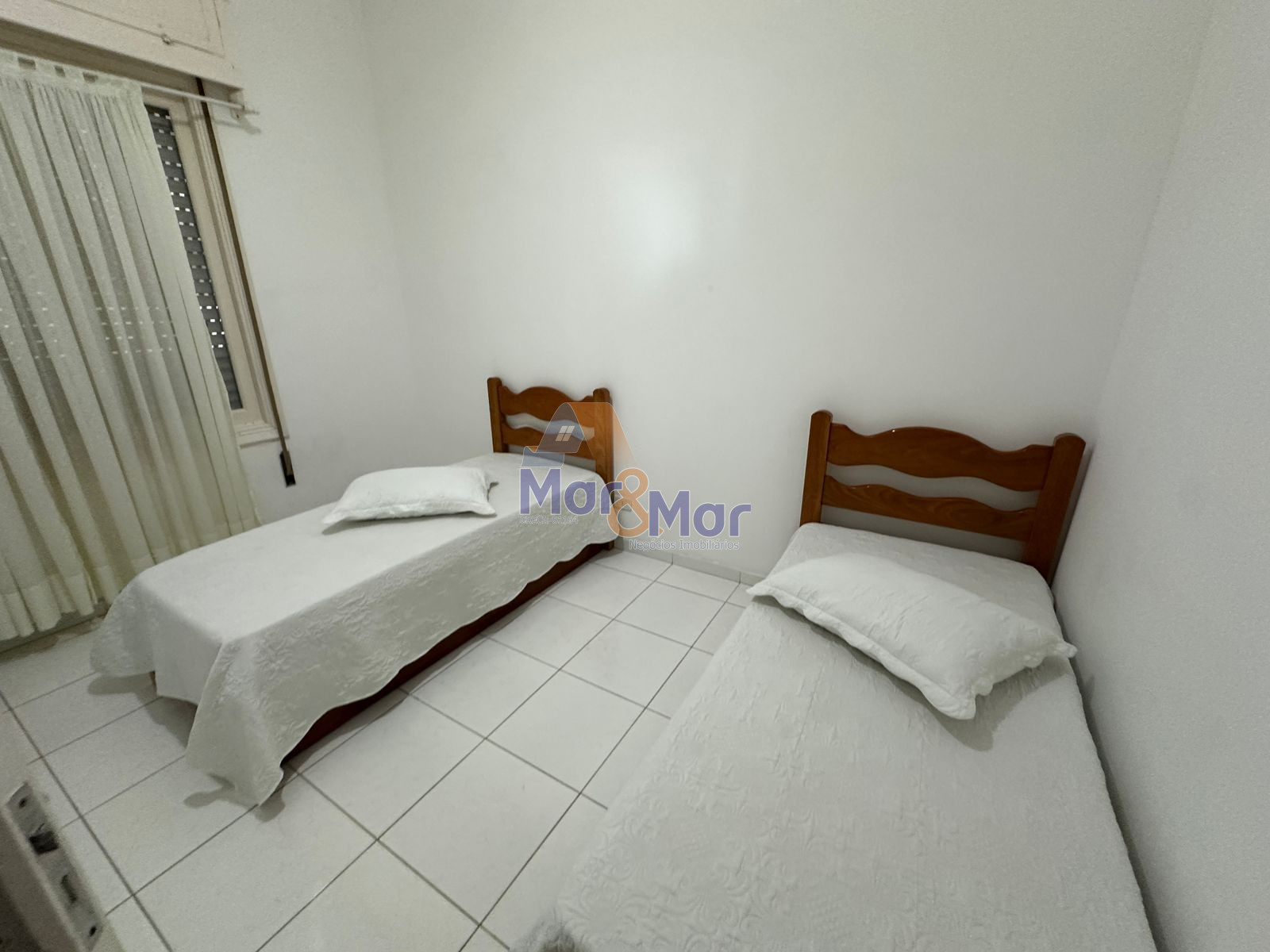 Apartamento Frente ao Mar nas Pitangueiras, Guarujá - SP