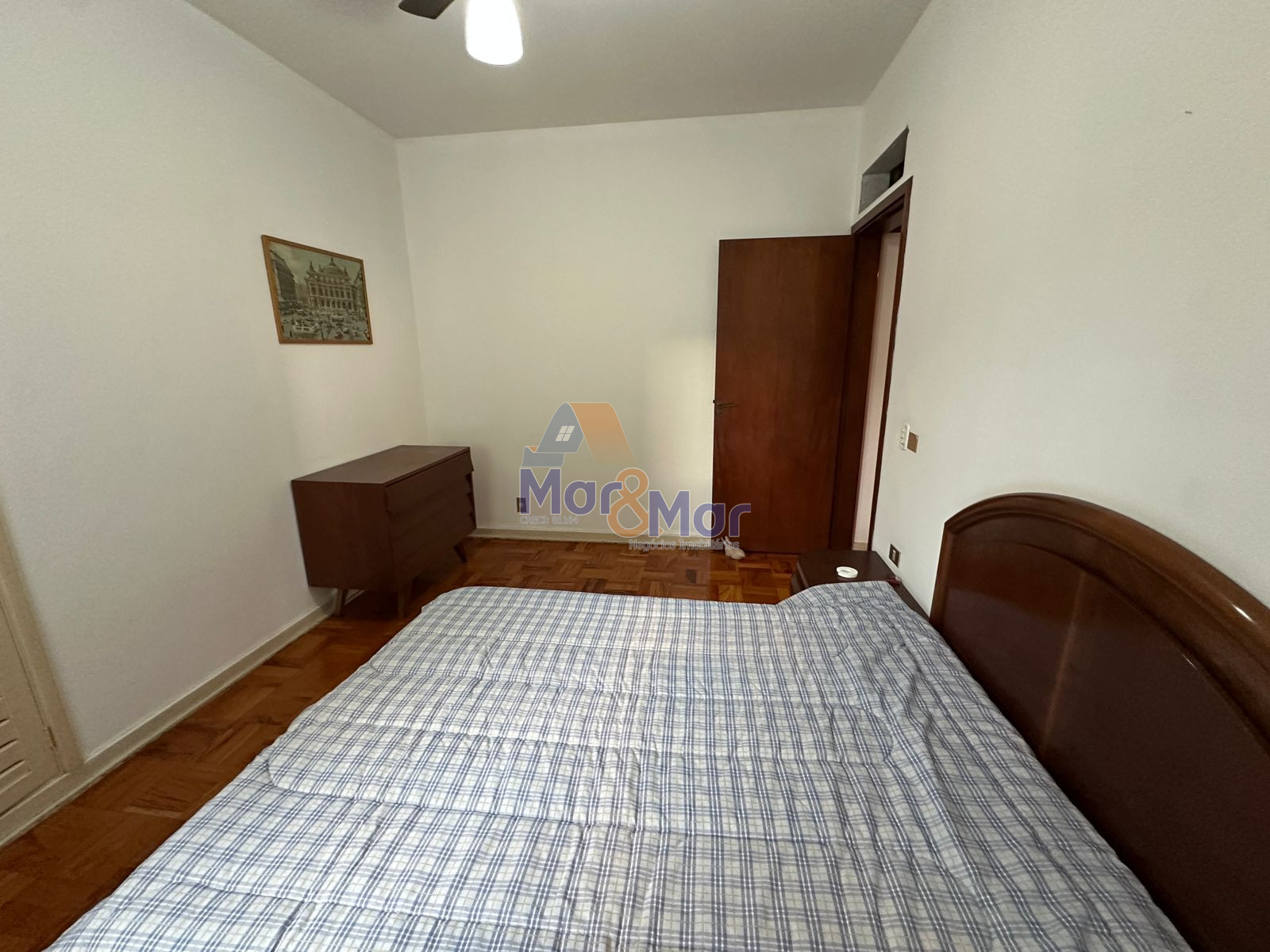 Apartamento Frente ao Mar nas Pitangueiras, Guarujá - SP