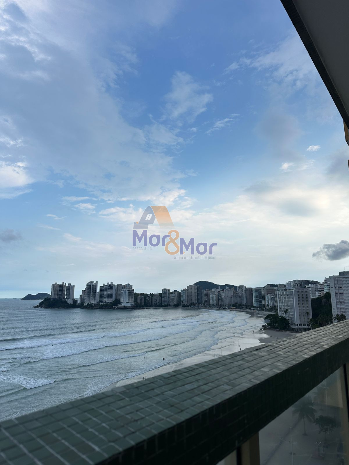 Apartamento Frente ao Mar nas Pitangueiras, Guarujá - SP