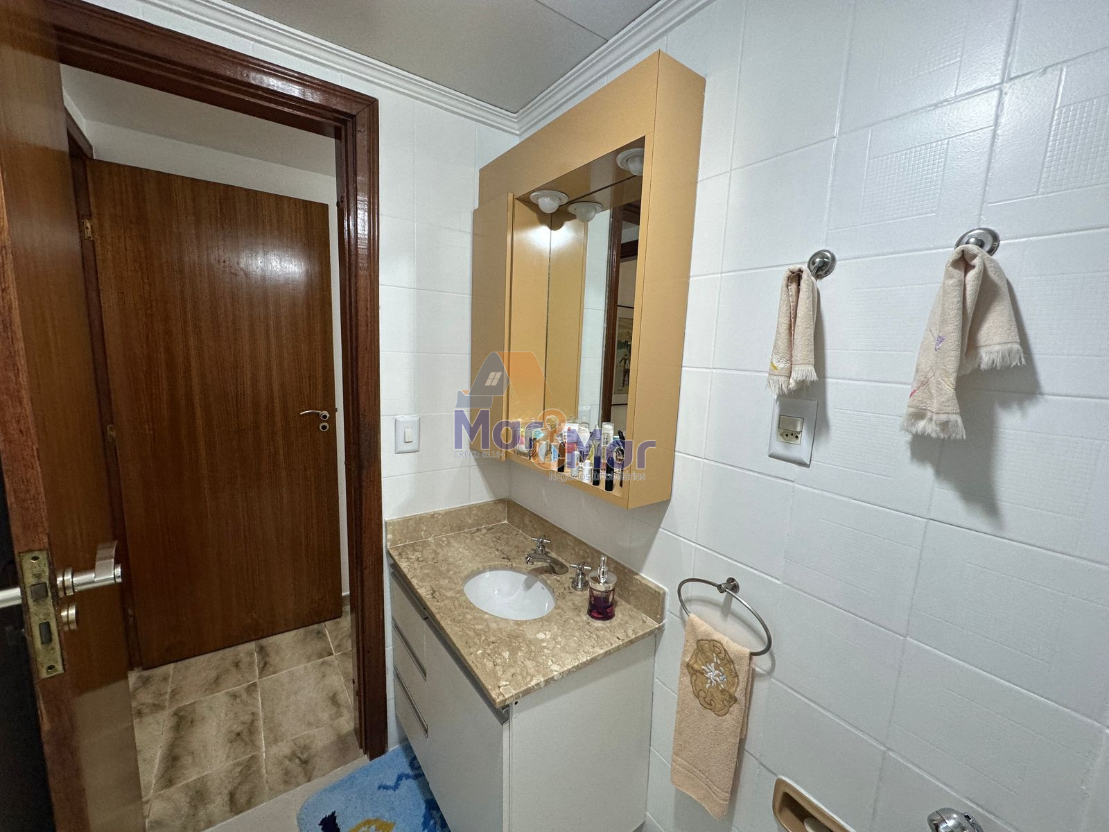 Apartamento, Praia da Pitangueiras, Guarujá - SP