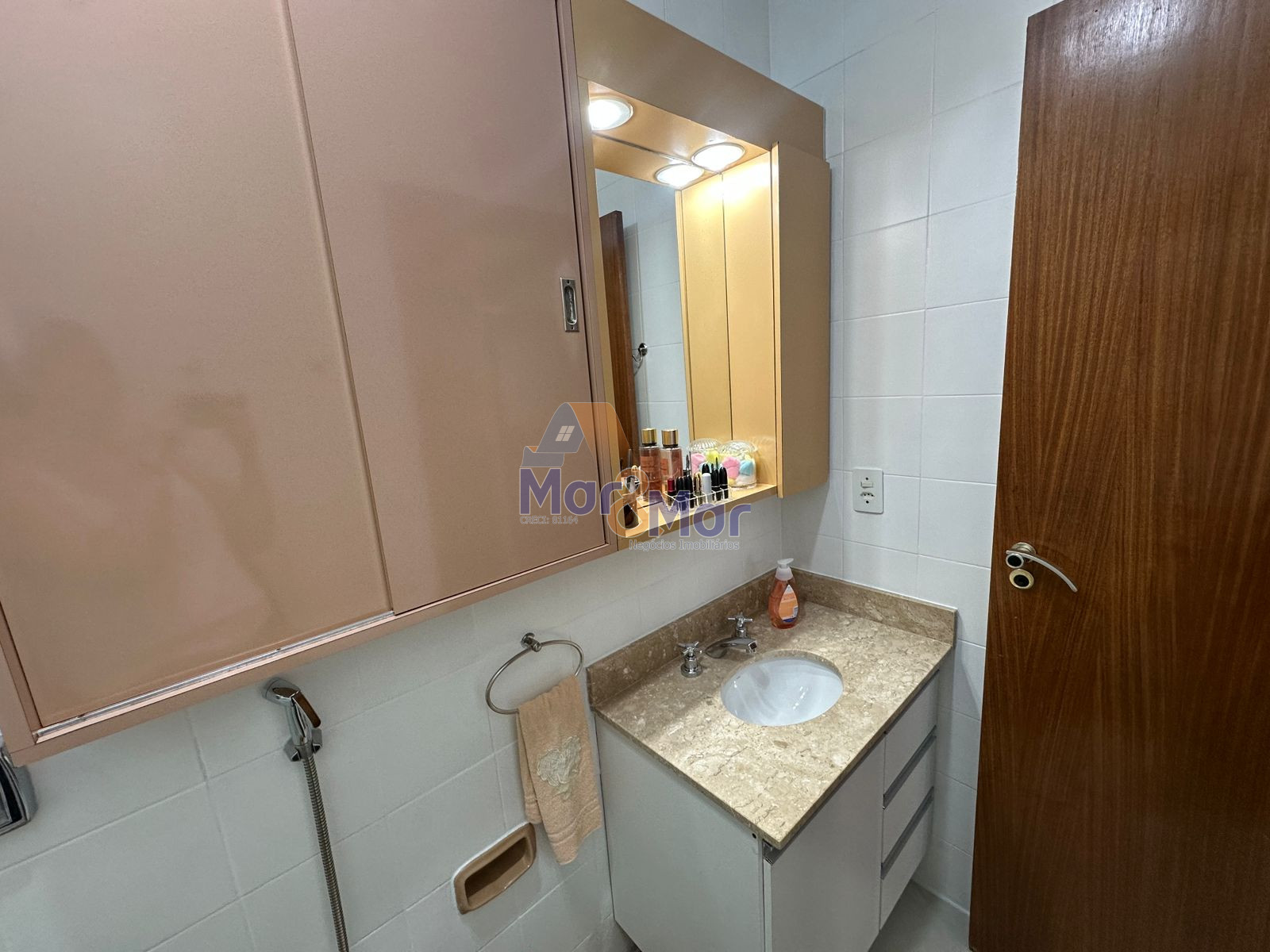 Apartamento, Praia da Pitangueiras, Guarujá - SP