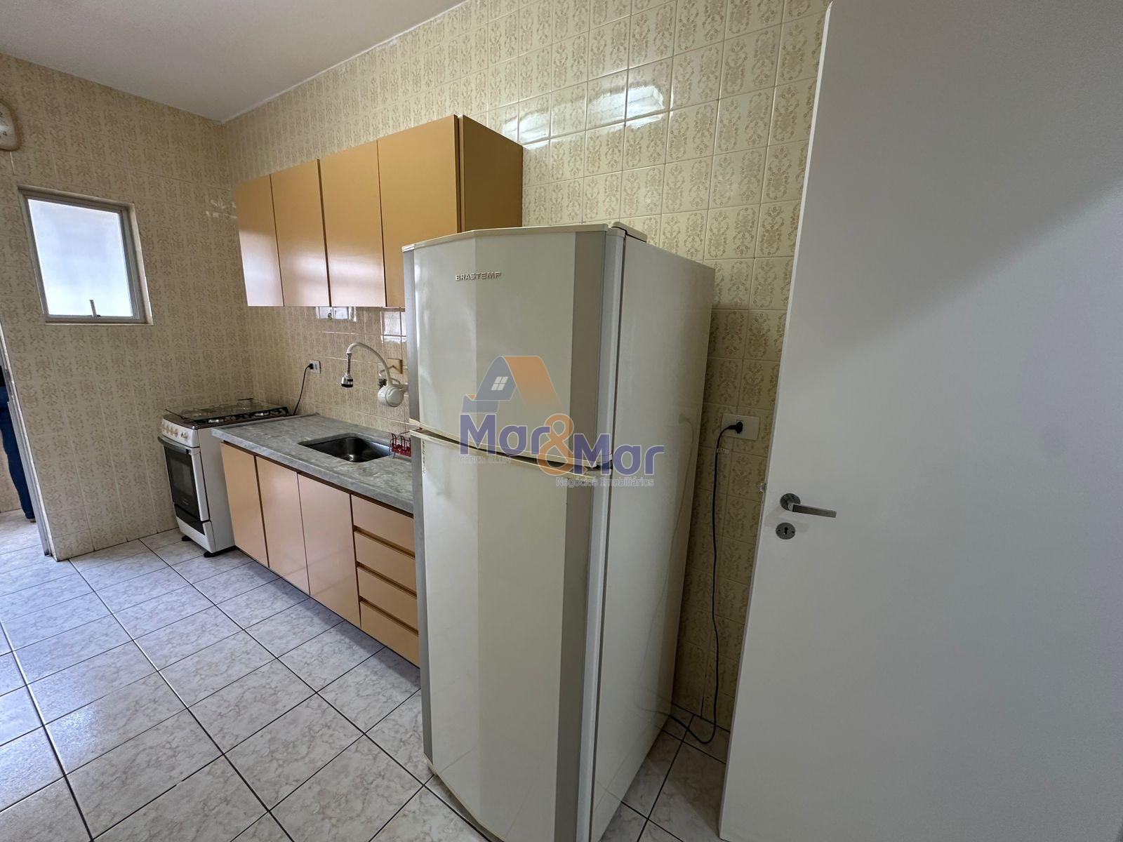 Apartamento na Praia da Pitangueiras, Guarujá-SP
