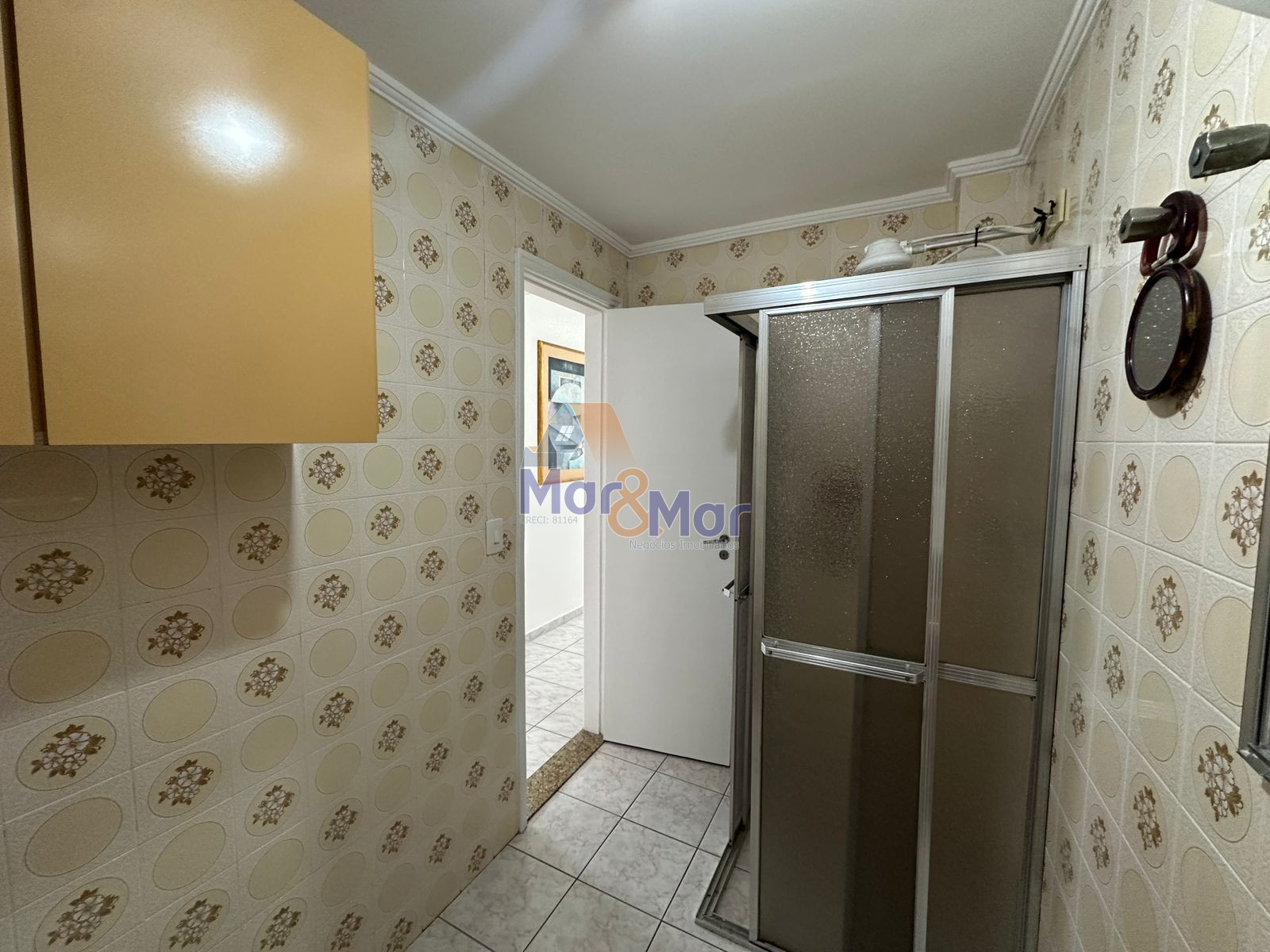 Apartamento na Praia da Pitangueiras, Guarujá-SP