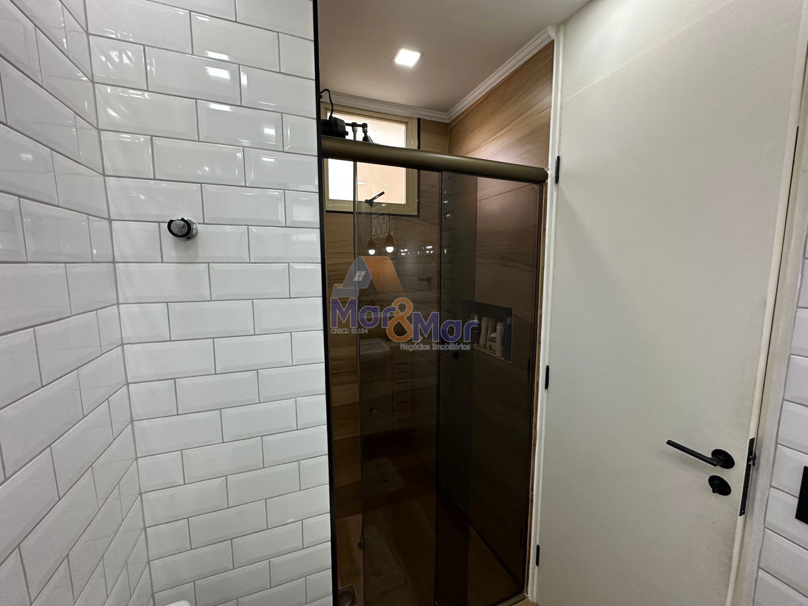 Apartamento na Praia da Enseada, Guarujá - SP