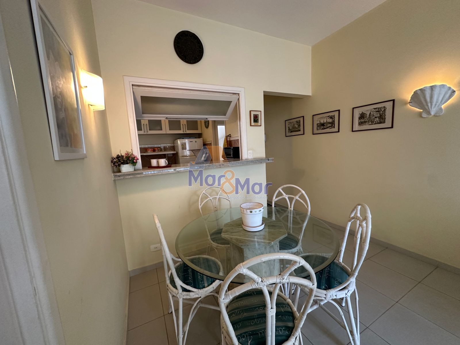 Apartamento-2-dormitorios-Pitangueiras