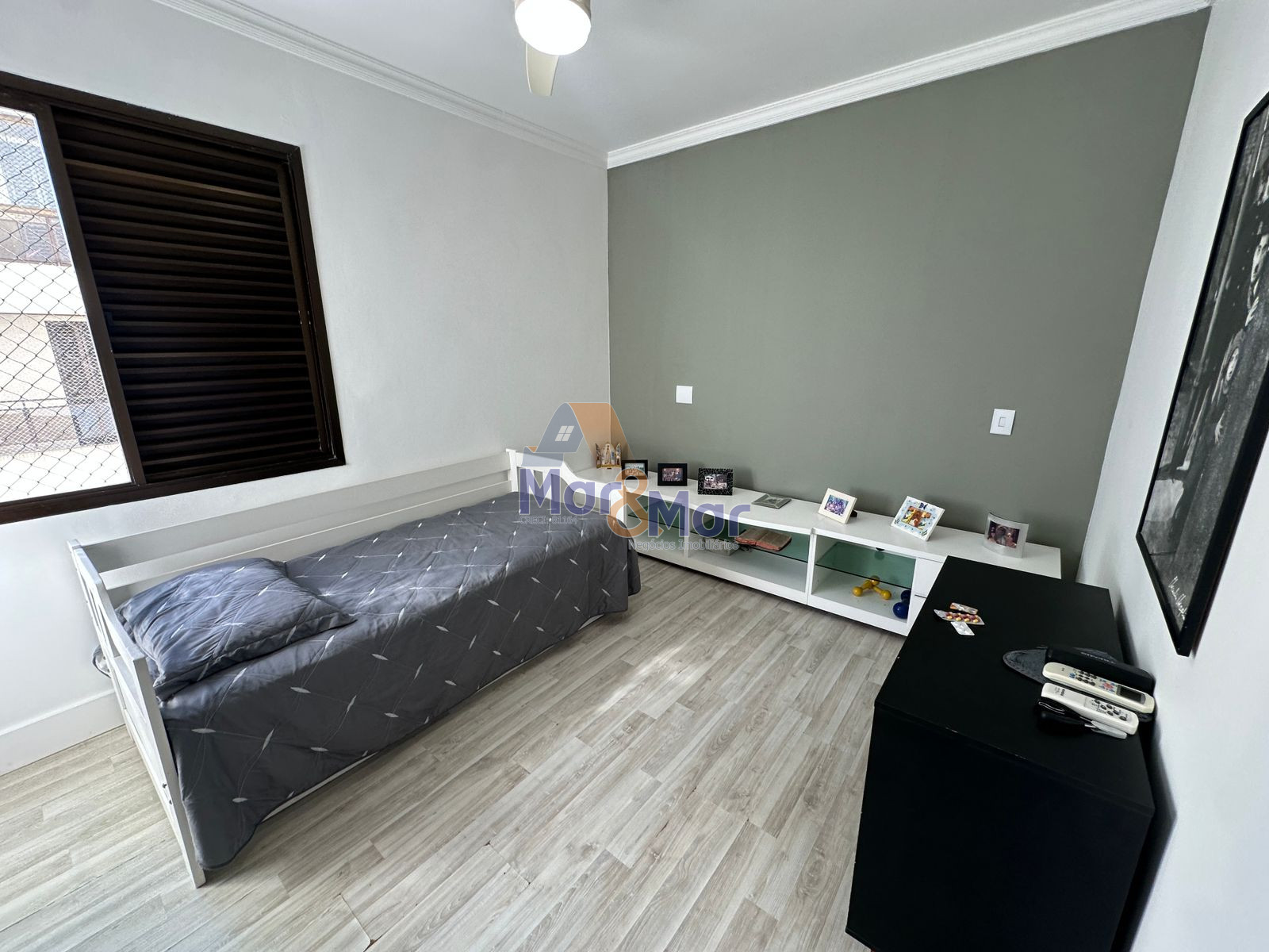 Apartamento na Praia da Pitangueiras, Guarujá - SP