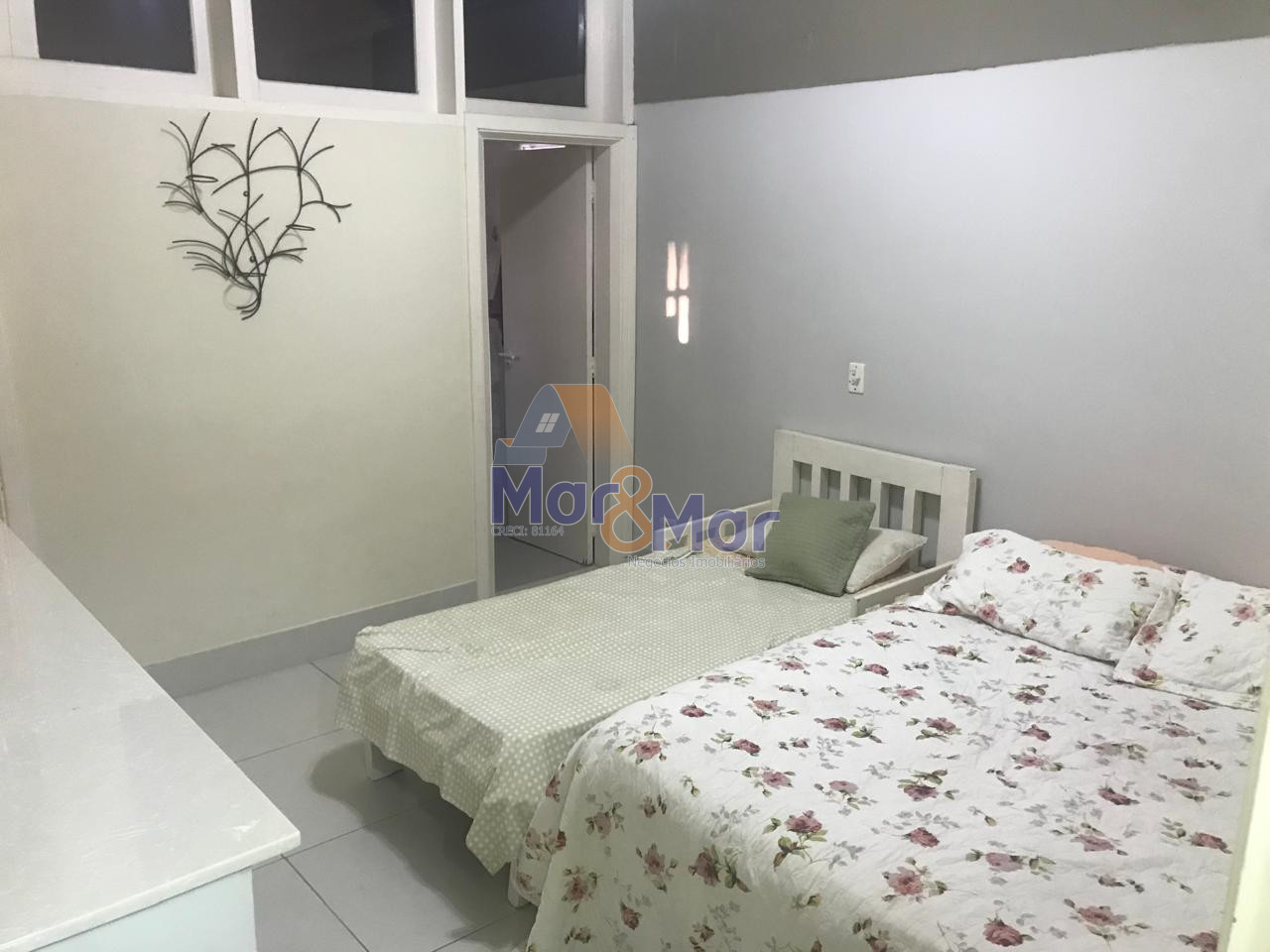 Casa Duplex à Venda no Guaiuba - Guarujá