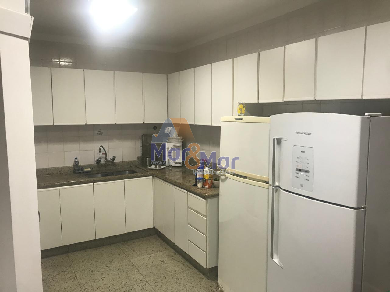 Casa Duplex à Venda no Guaiuba - Guarujá