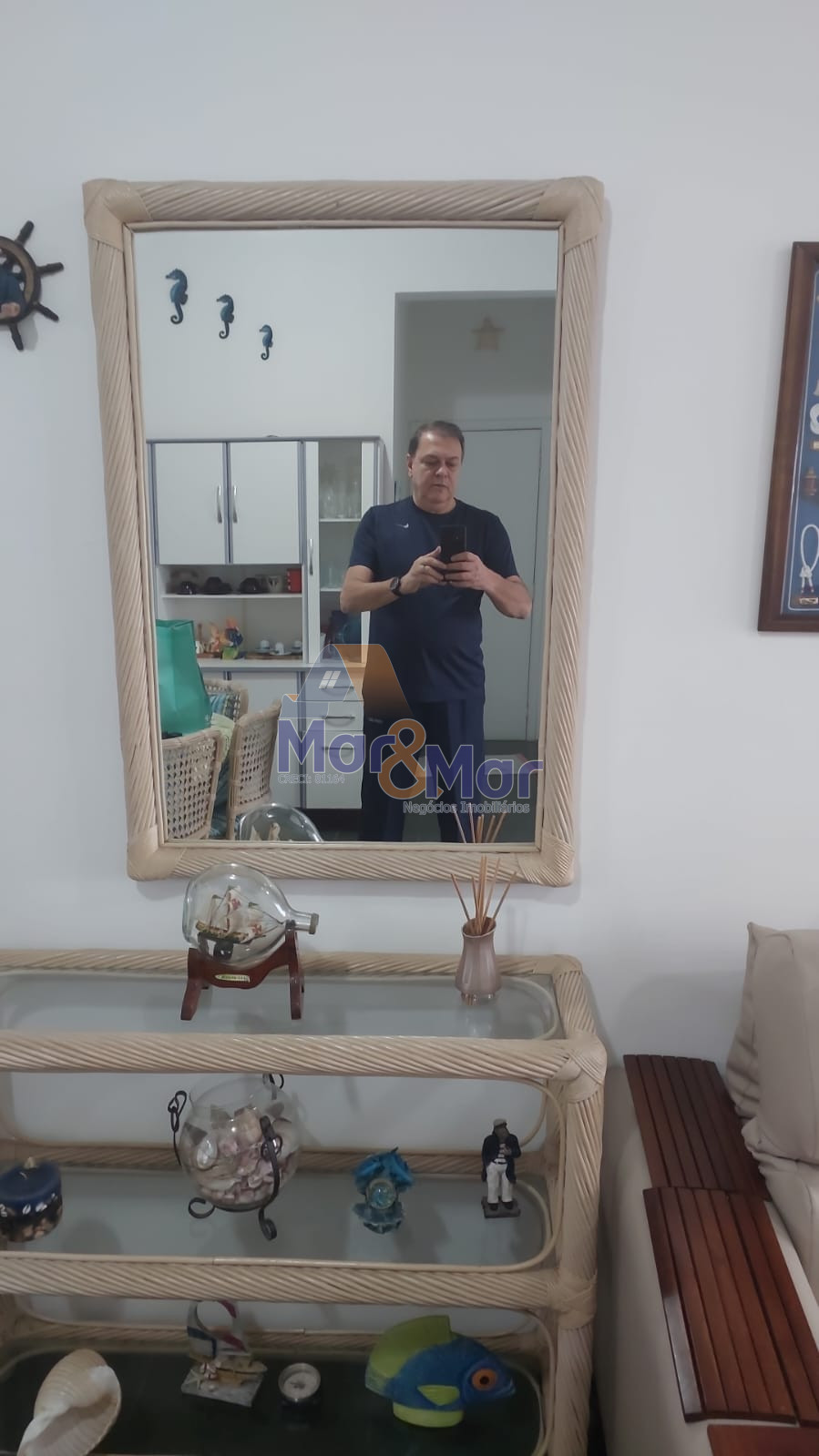 Apartamento na Praia da Enseada, Guarujá - SP
