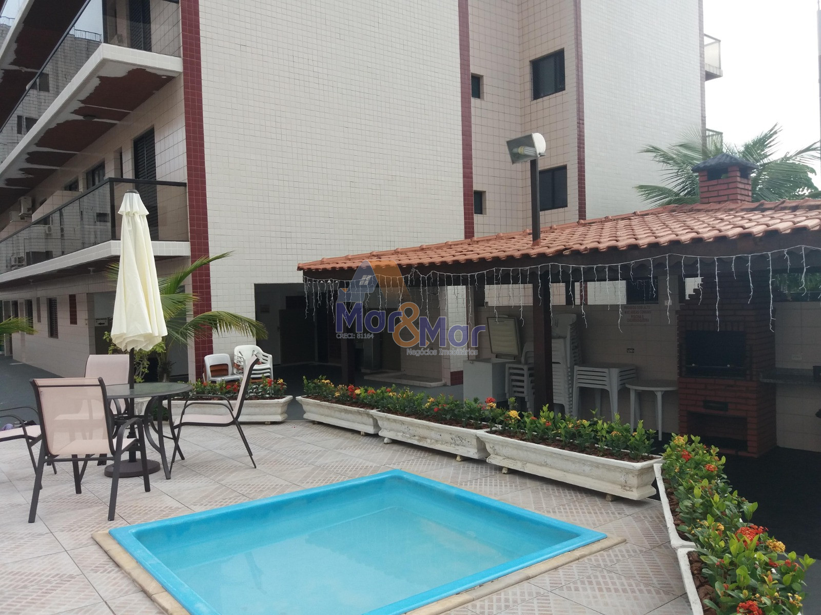 Apartamento na Praia da Enseada, Guarujá - SP