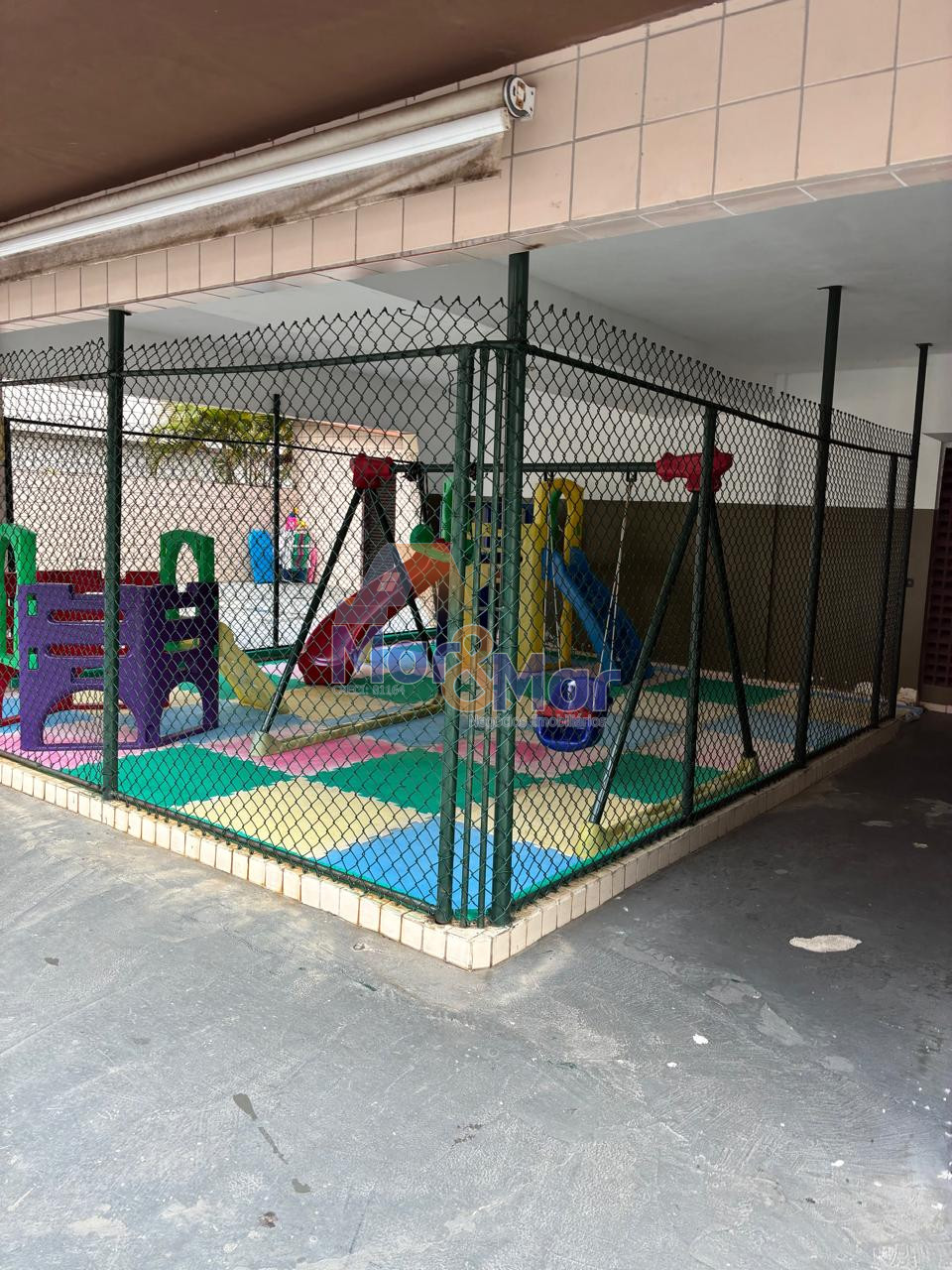 Apartamento na Praia da Enseada, Guarujá - SP