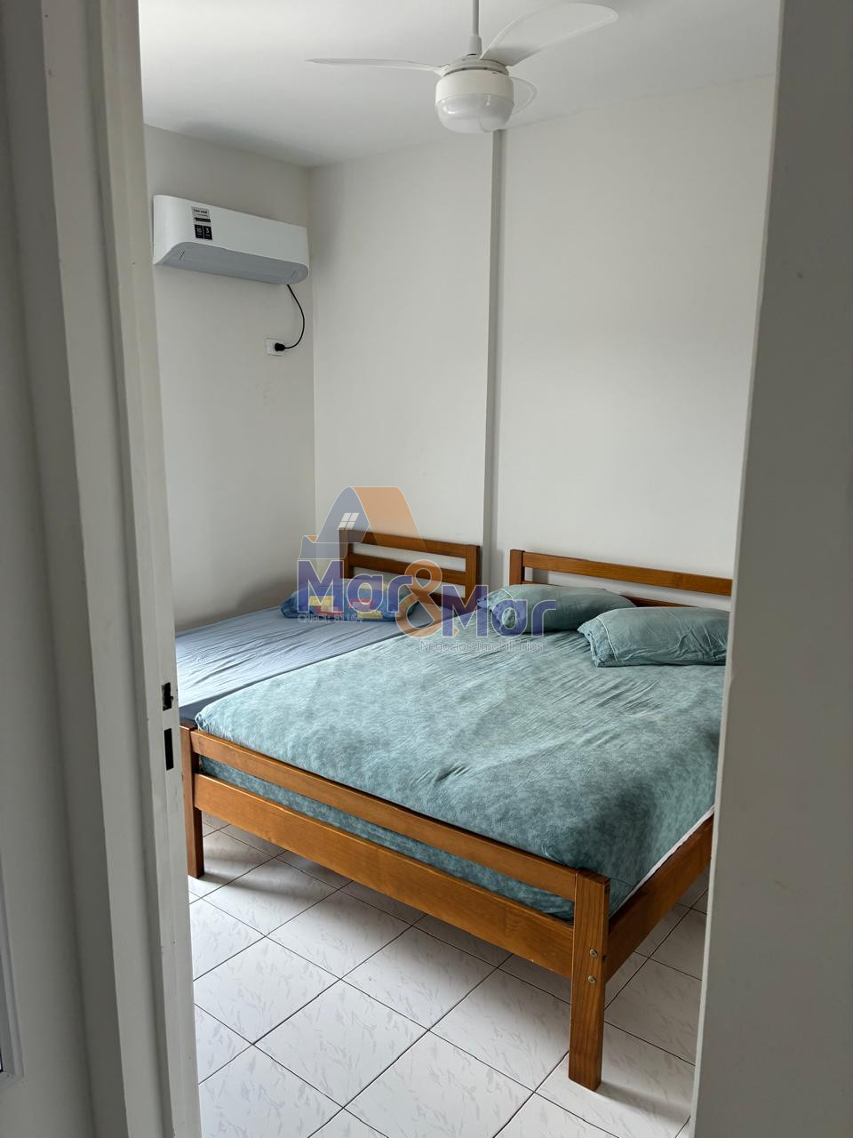 Apartamento na Praia da Enseada, Guarujá - SP