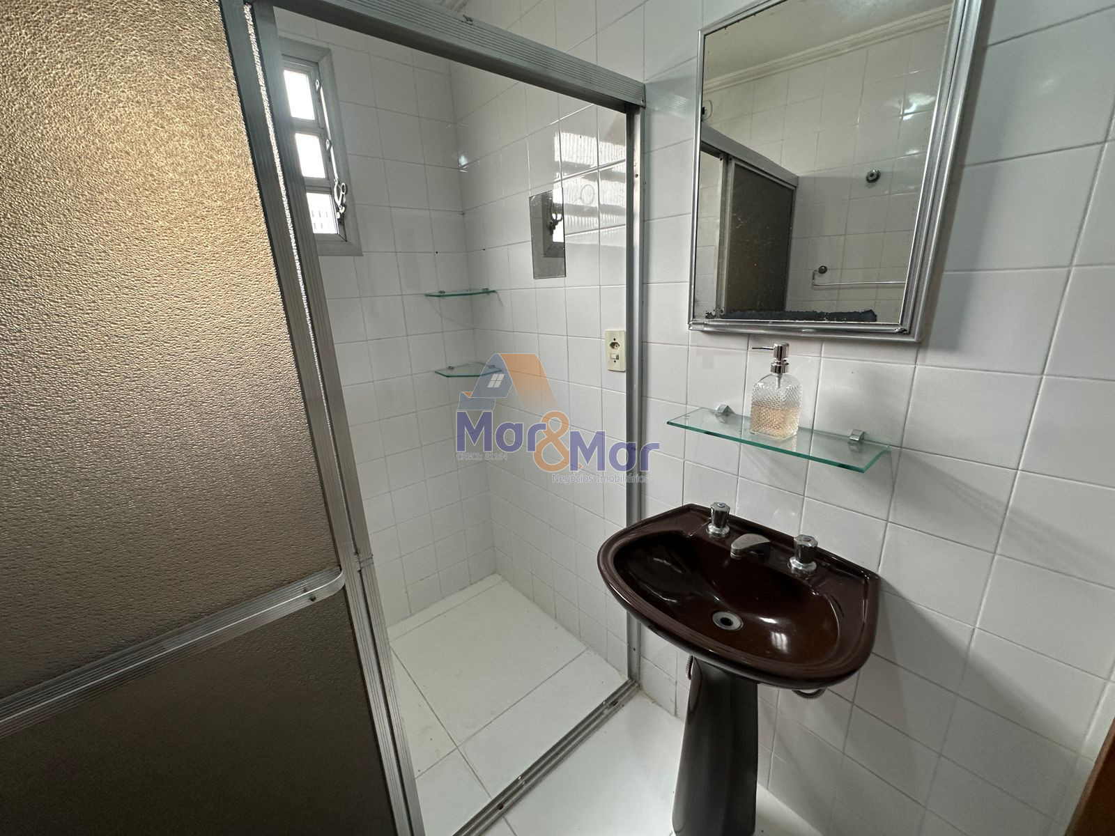 Apartamento na Praia das Astúrias, Guarujá - SP