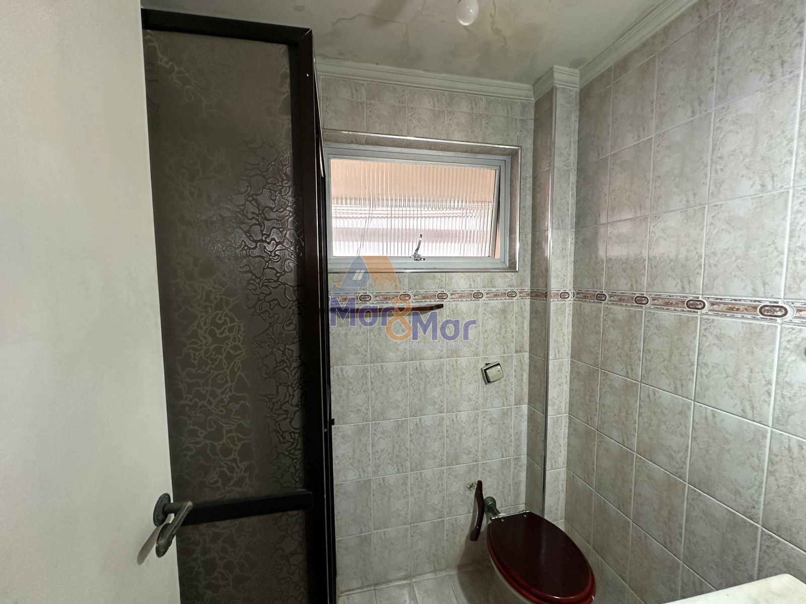 Apartamento na Praia da Enseada, Guarujá - SP