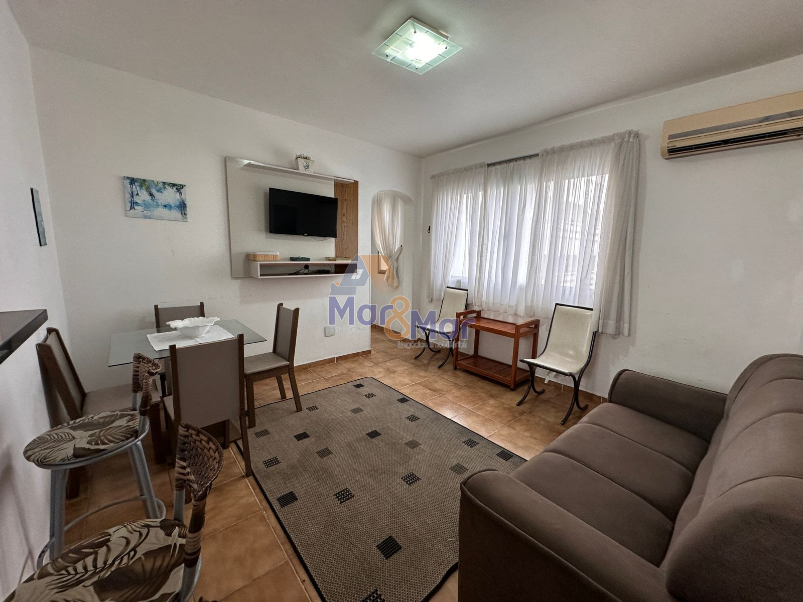Apartamento na Praia das Astúrias, Guarujá - SP