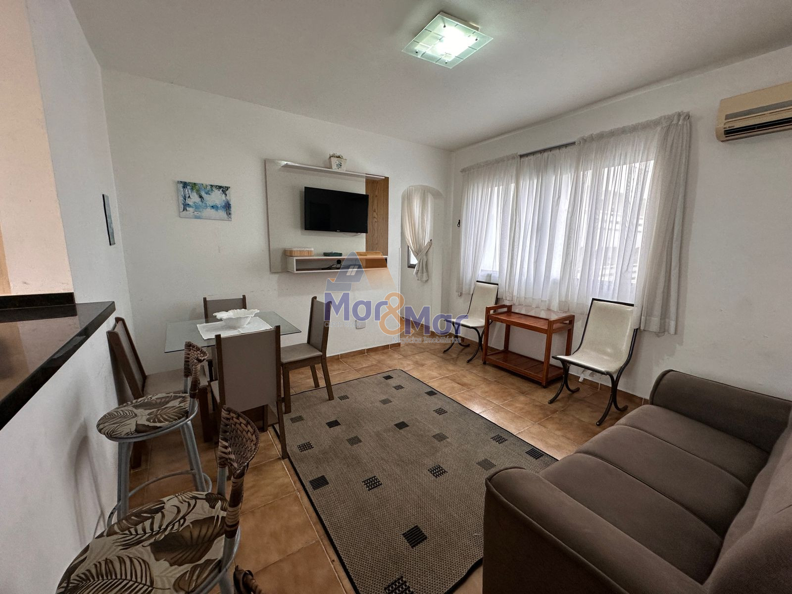 Apartamento na Praia das Astúrias, Guarujá - SP