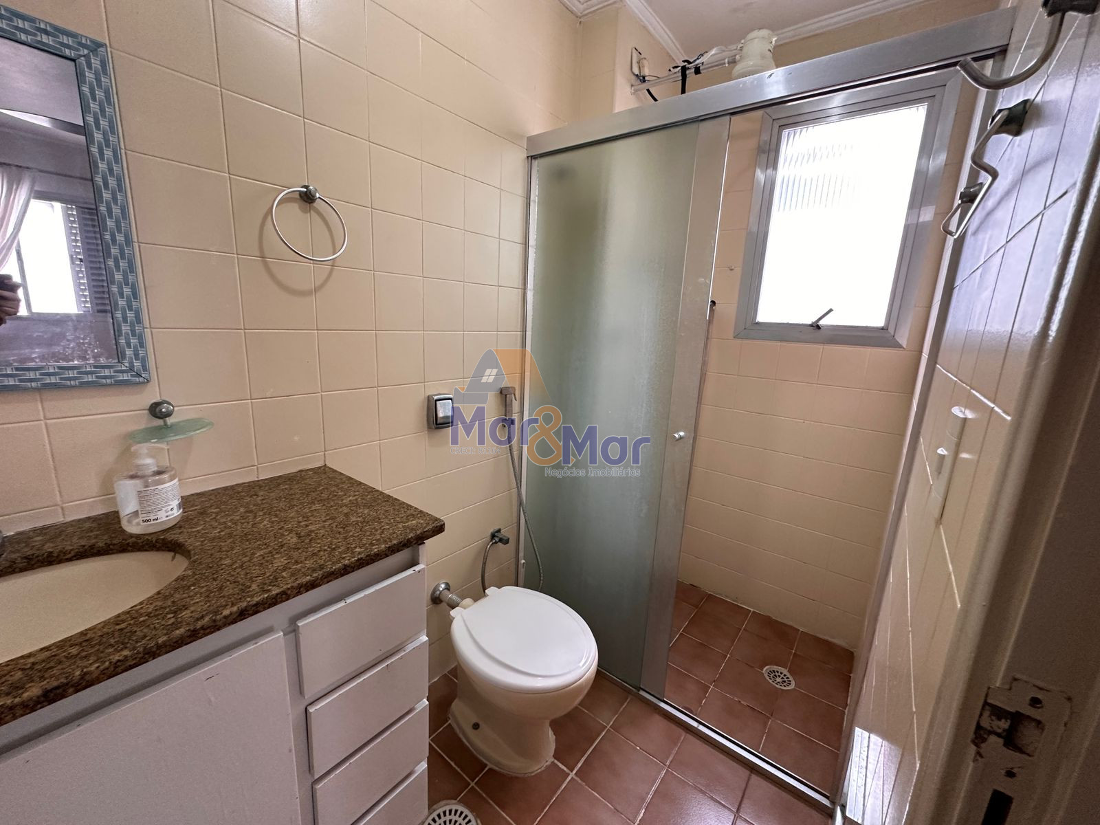 Apartamento na Praia das Astúrias, Guarujá - SP
