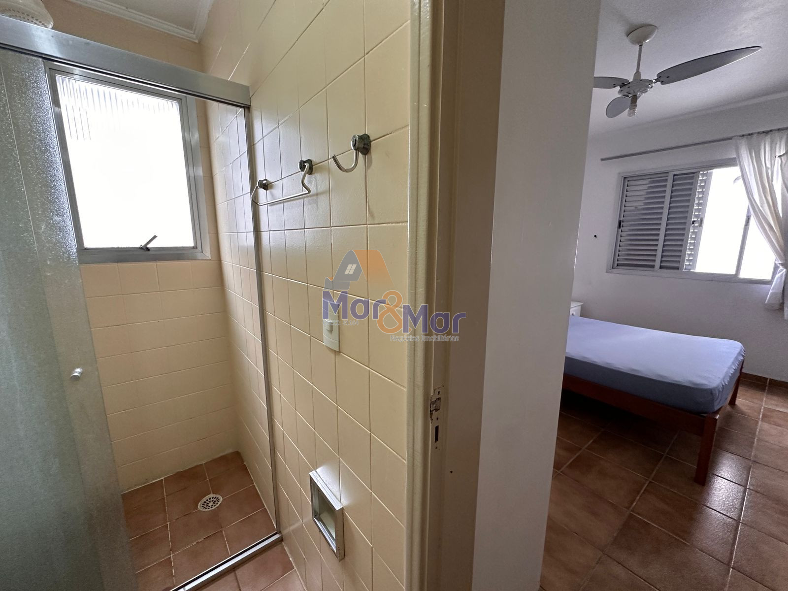 Apartamento na Praia das Astúrias, Guarujá - SP