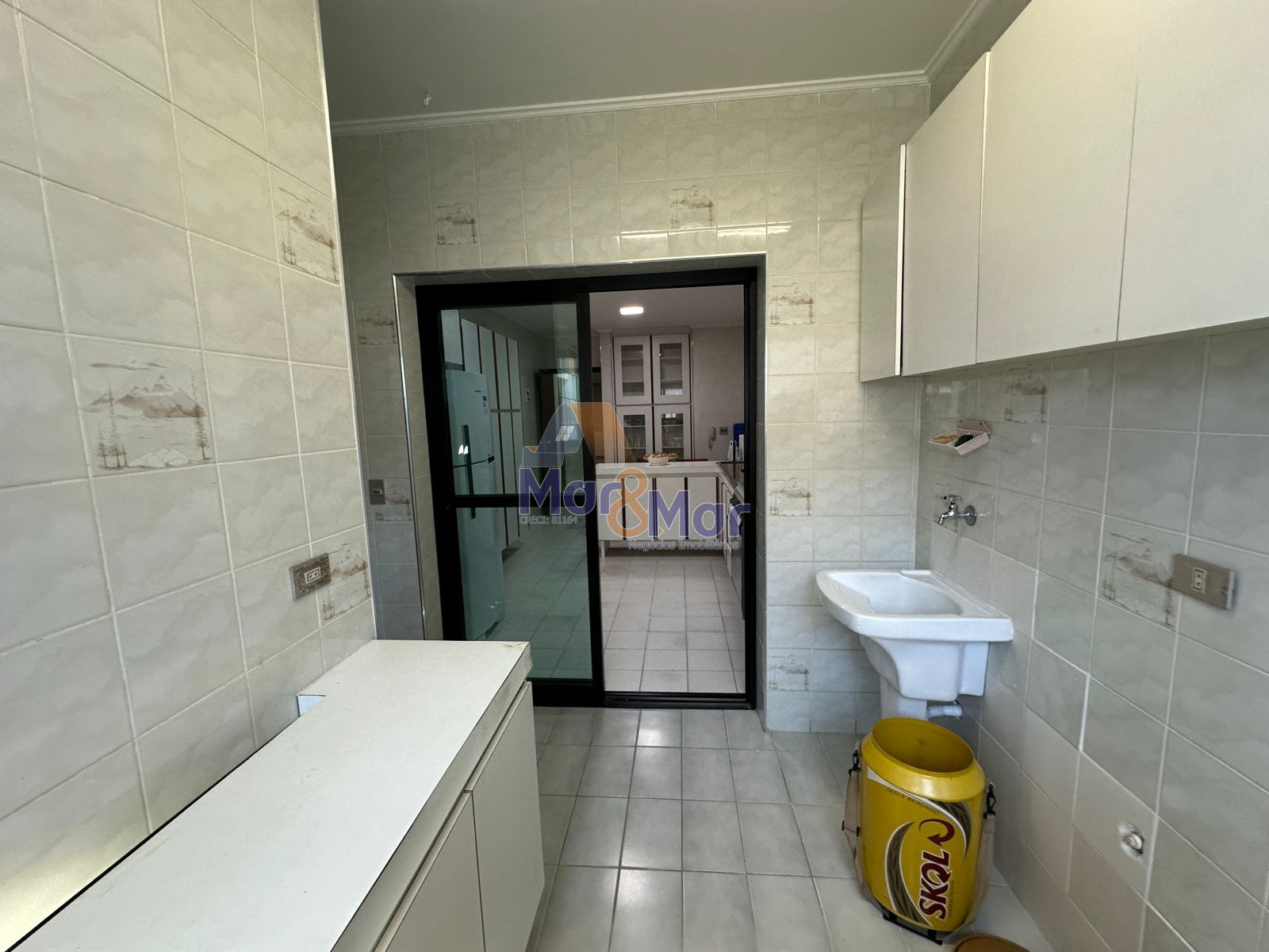 Apartamento na Praia da Enseada, Guarujá - SP