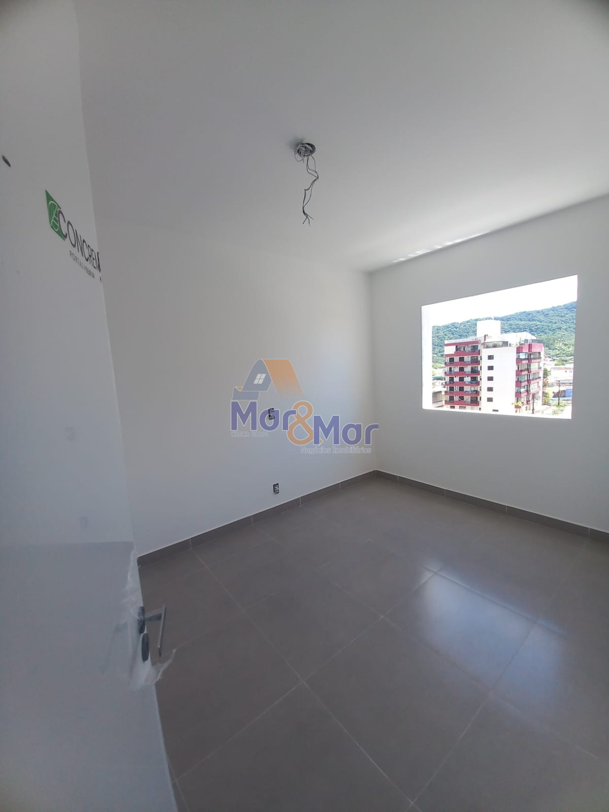 Apartamento na Praia da Enseada, Guarujá - SP