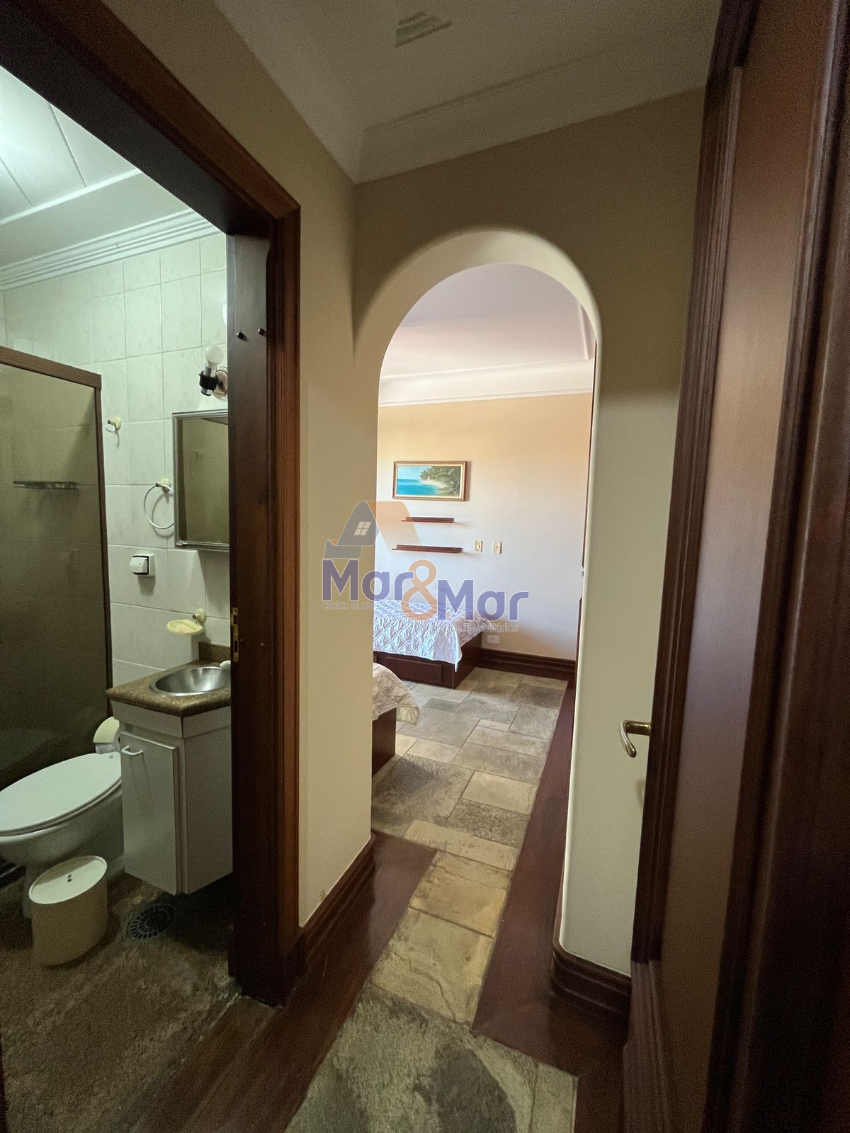 Apartamento na Praia da Enseada, Guarujá - SP