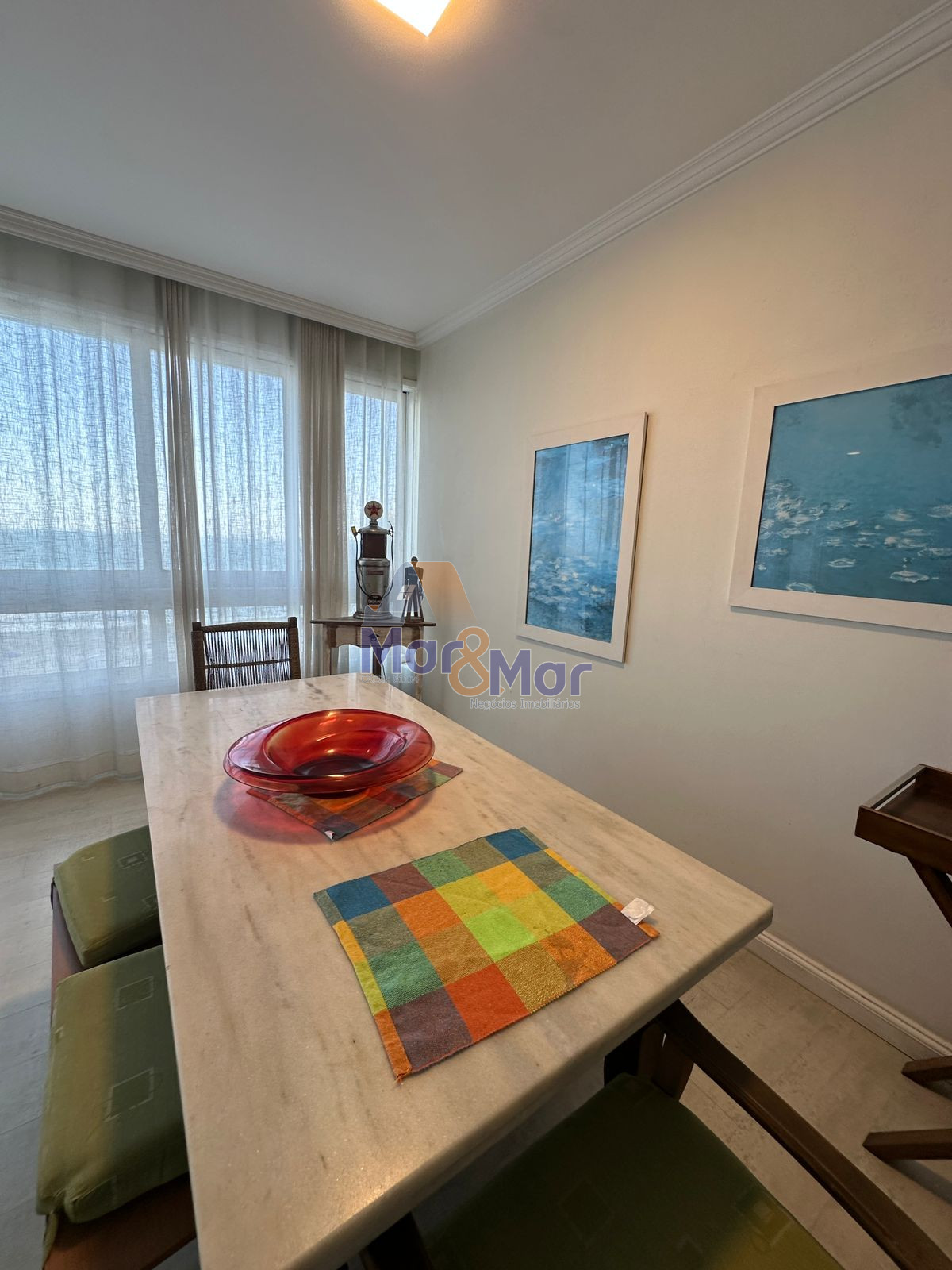 Apartamento Frente ao Mar nas Pitangueiras, Guarujá - SP