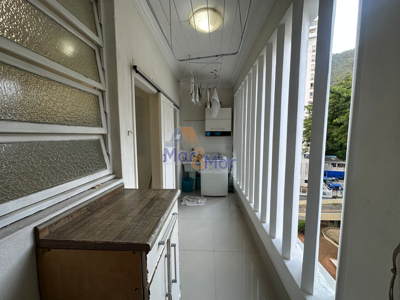 Apartamento Frente ao Mar nas Pitangueiras, Guarujá - SP