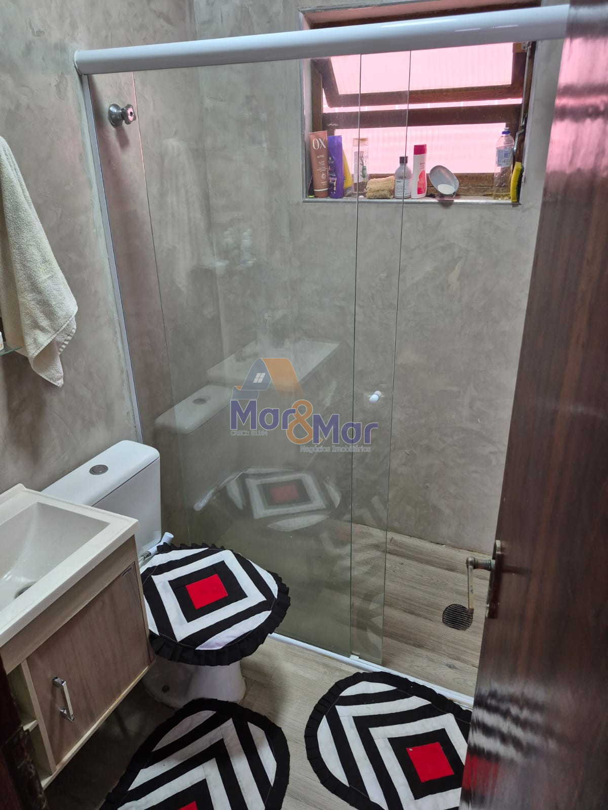 Apartamento na Praia da Enseada, Guarujá - SP