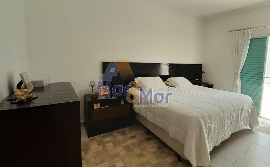 Casa em Condomínio na Praia da Enseada, Guarujá - SP
