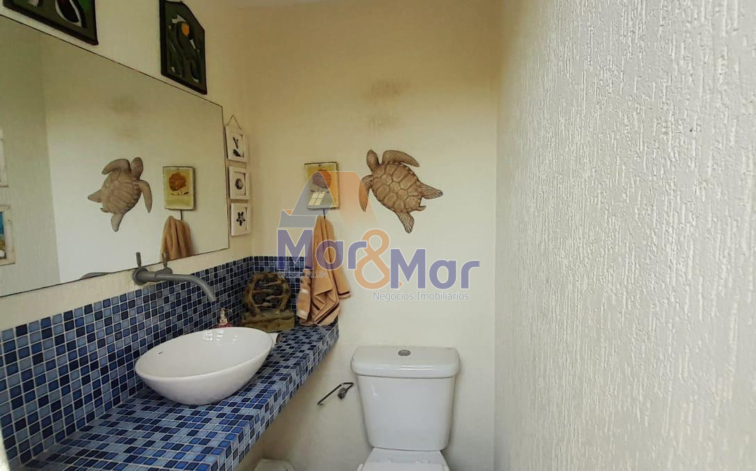 Casa em Condomínio na Praia da Enseada, Guarujá - SP