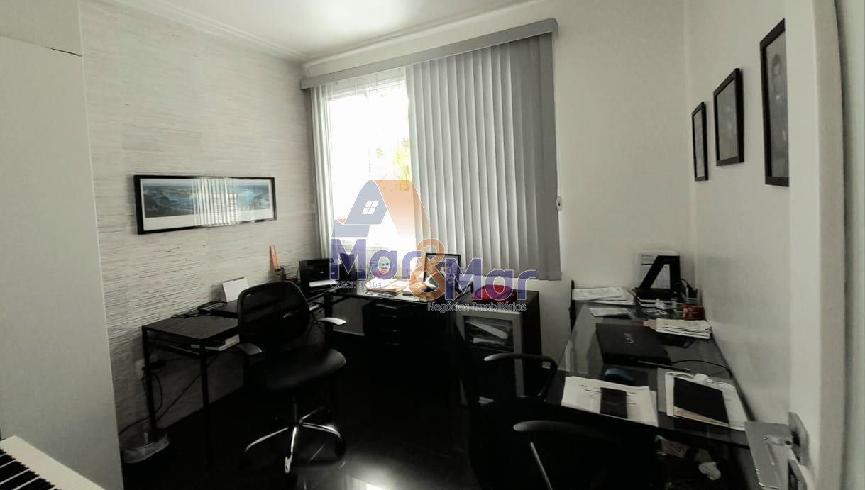Casa em Condomínio na Praia da Enseada, Guarujá - SP