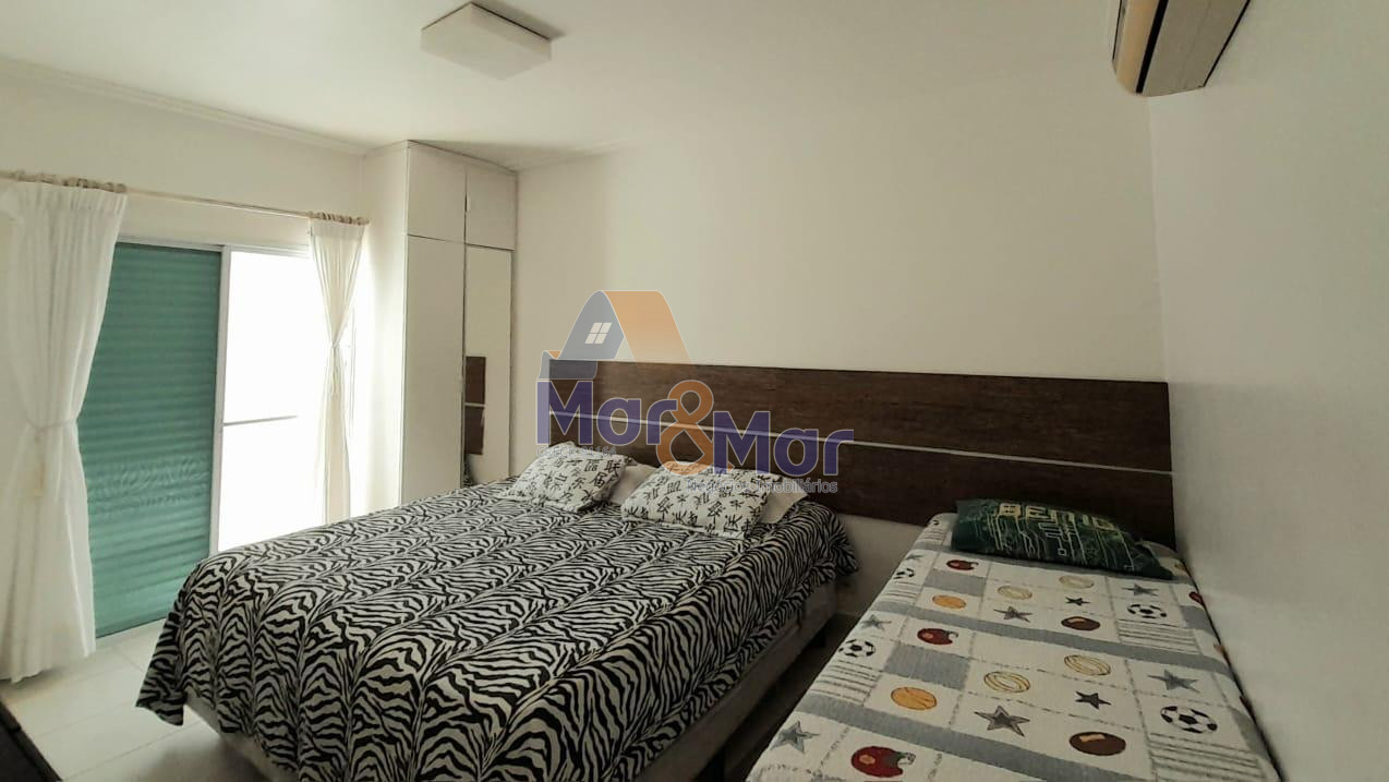 Casa em Condomínio na Praia da Enseada, Guarujá - SP