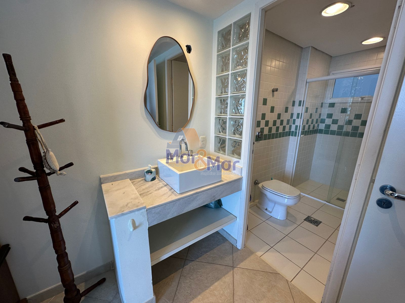 Apartamento Frente Mar, Praia das Astúrias, Guarujá - SP