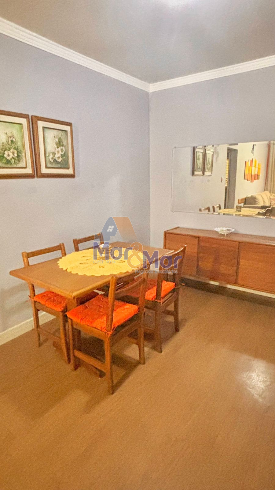 Apartamento na Praia da Enseada, Guarujá - SP