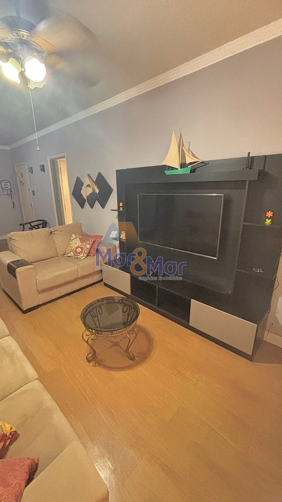 Apartamento na Praia da Enseada, Guarujá - SP