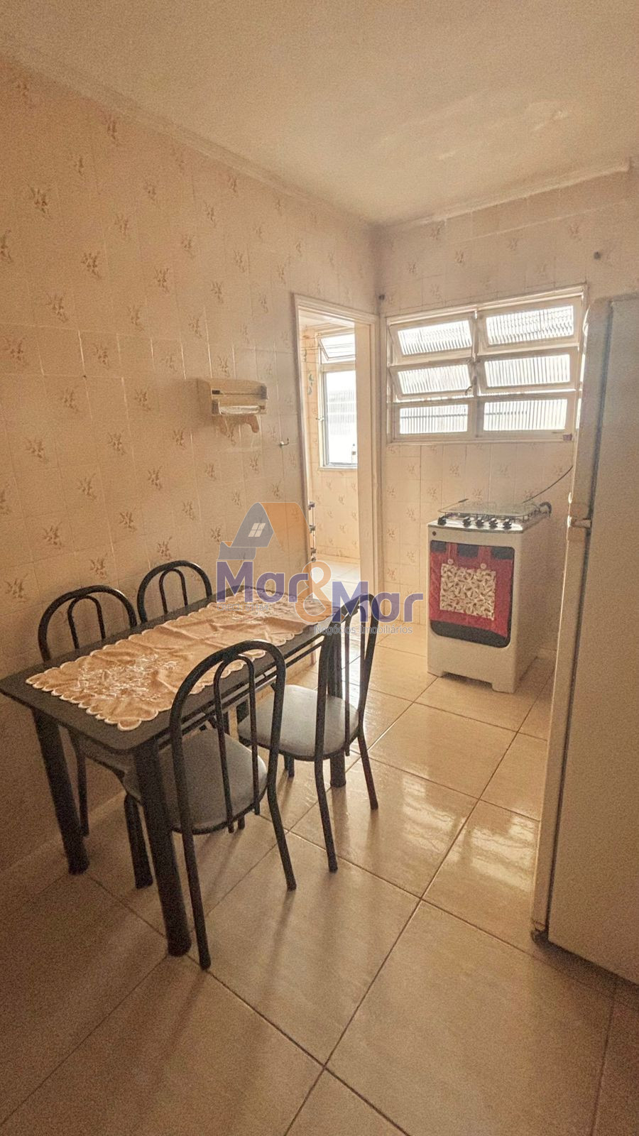 Apartamento na Praia da Enseada, Guarujá - SP
