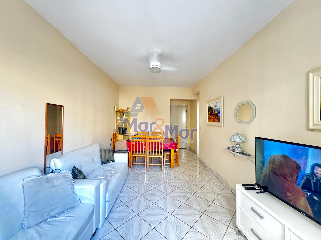Apartamento na Praia das Astúrias, Guarujá - SP