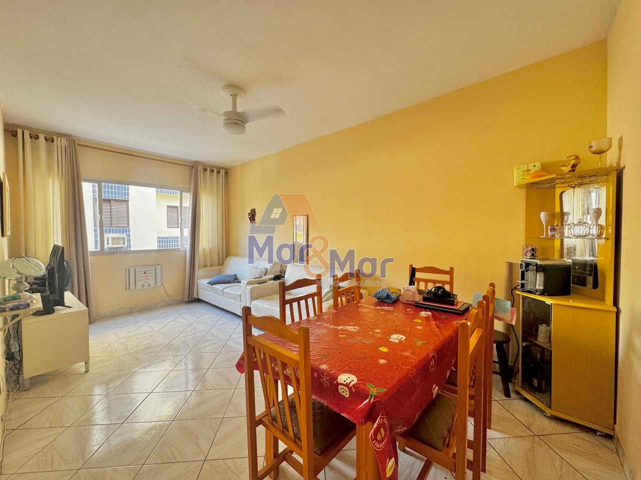 Apartamento na Praia das Astúrias, Guarujá - SP