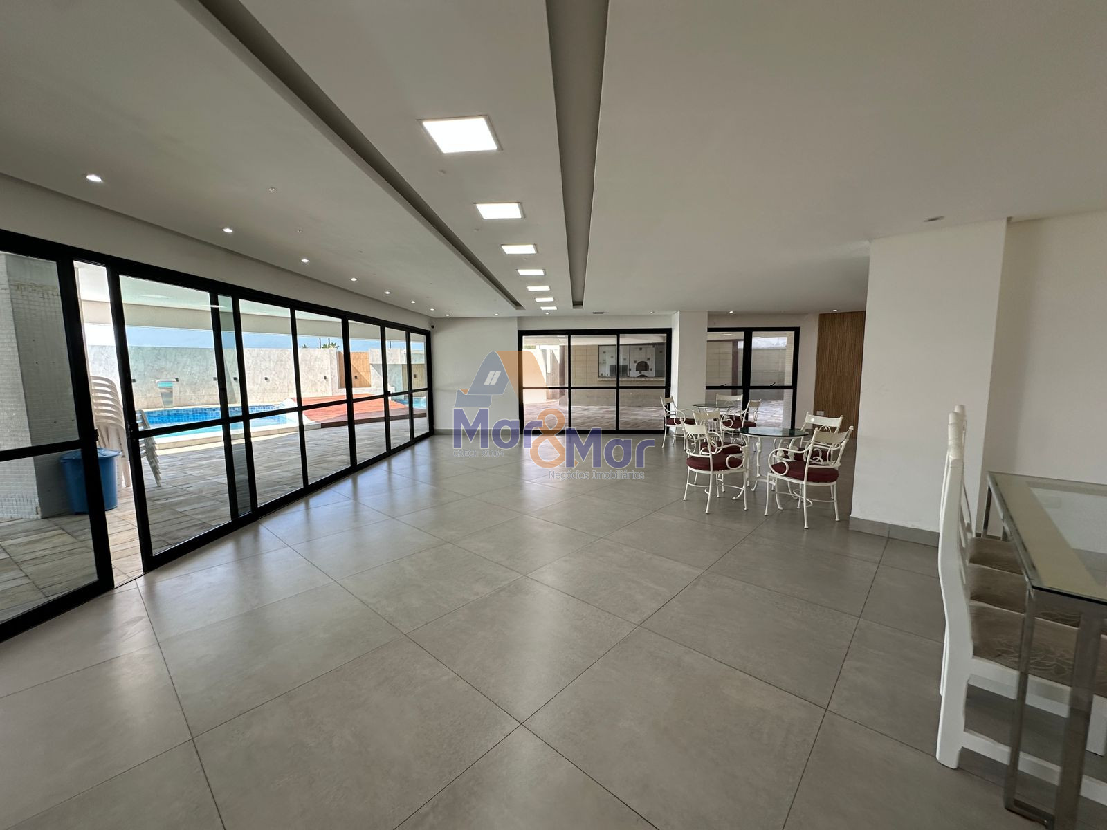 Apartamento Frente Mar, Praia das Astúrias , Guarujá - SP