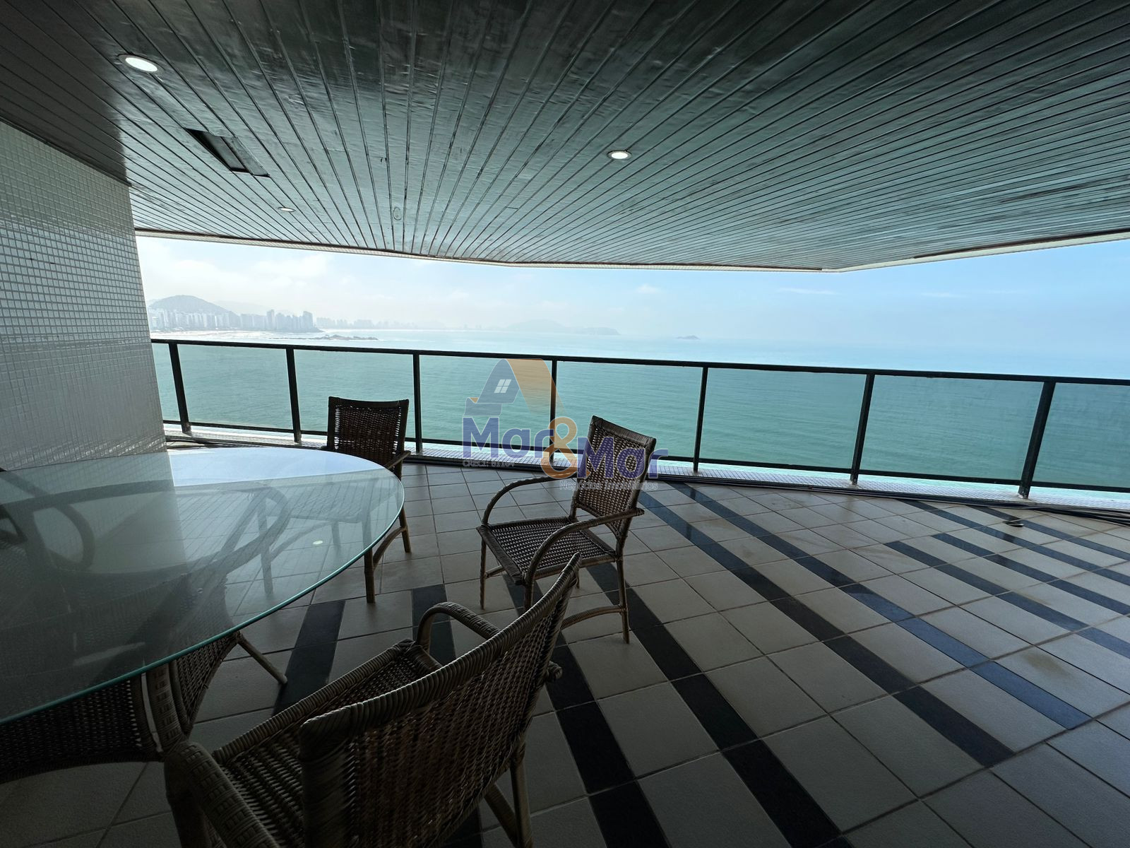 Apartamento Frente Mar, Praia das Astúrias , Guarujá - SP