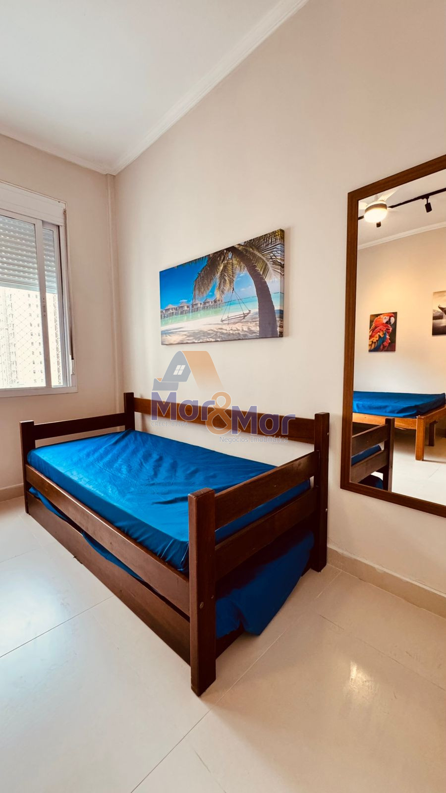 Apartamento na Praia das Pitangueiras, Guarujá - SP